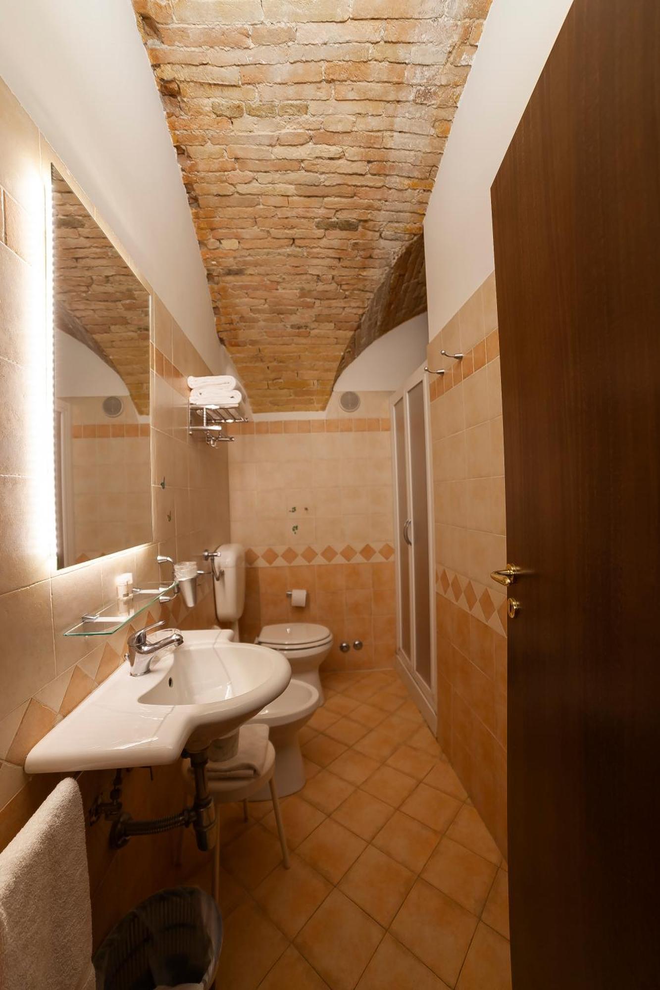 Hotel Pax Асизи Екстериор снимка